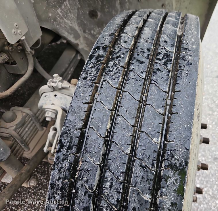 image for item EB8334 2011 Hino 338 utility / service truck