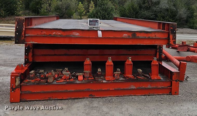 image for item EB8335 1998 Thurman Scale 8140 truck scale