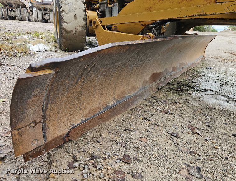 image for item EB8336 1974 Caterpillar 16G motor grader