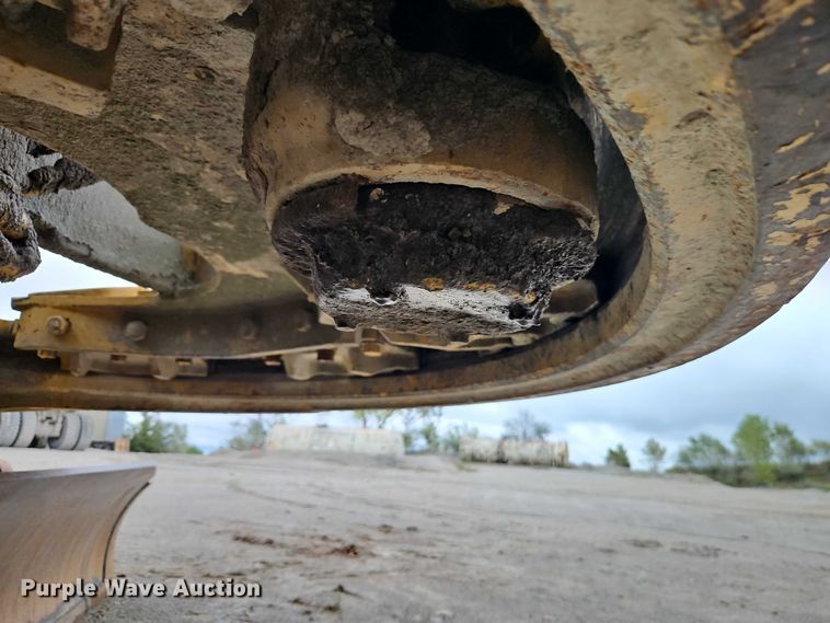 image for item EB8336 1974 Caterpillar 16G motor grader