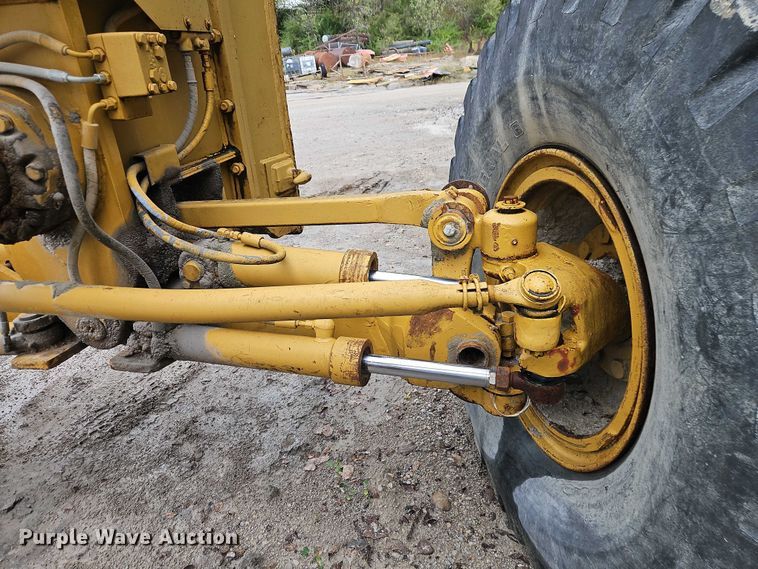 image for item EB8336 1974 Caterpillar 16G motor grader