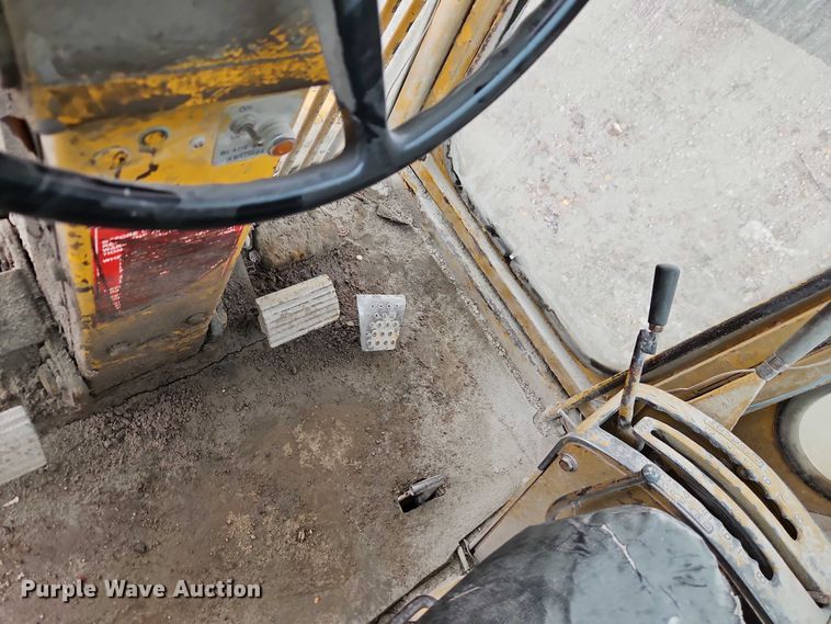 image for item EB8336 1974 Caterpillar 16G motor grader