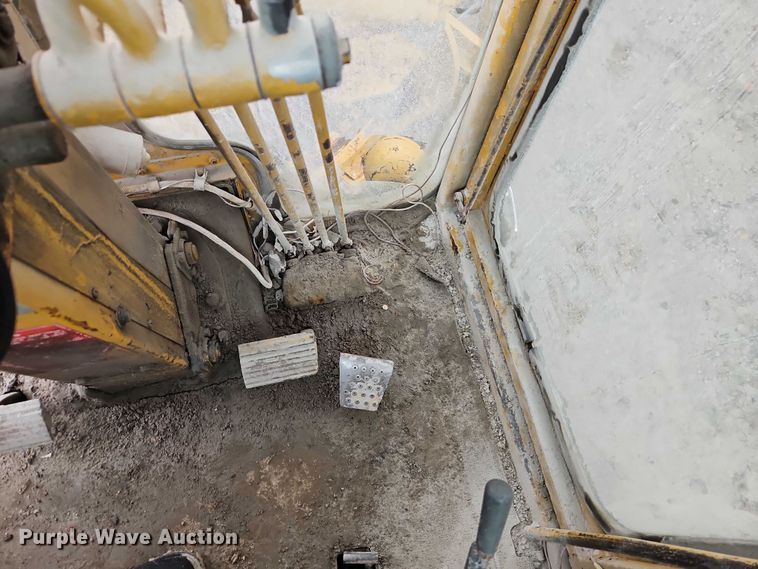 image for item EB8336 1974 Caterpillar 16G motor grader