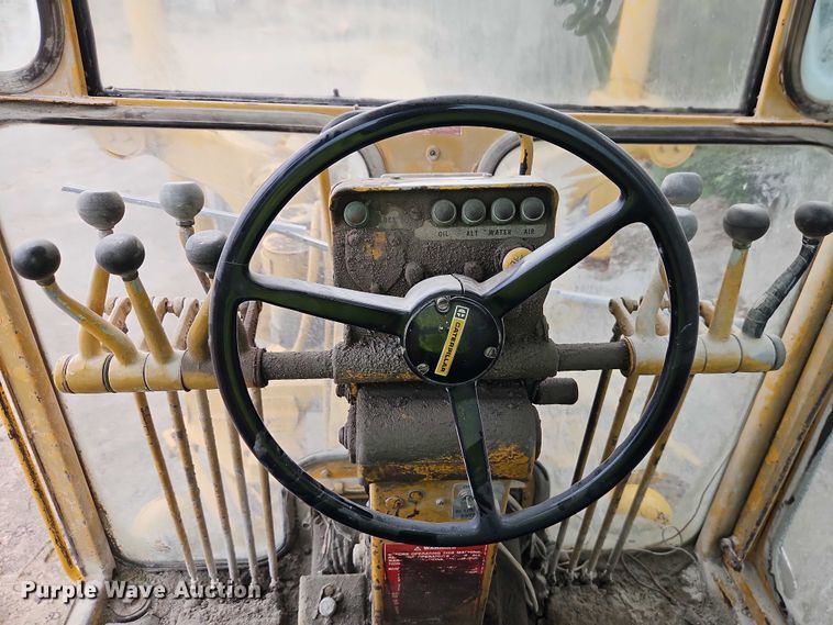 image for item EB8336 1974 Caterpillar 16G motor grader