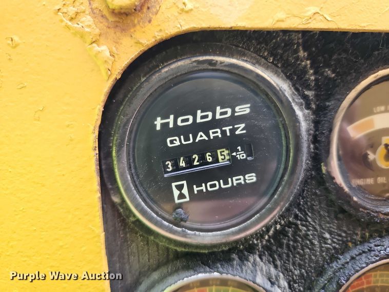 image for item EB8336 1974 Caterpillar 16G motor grader