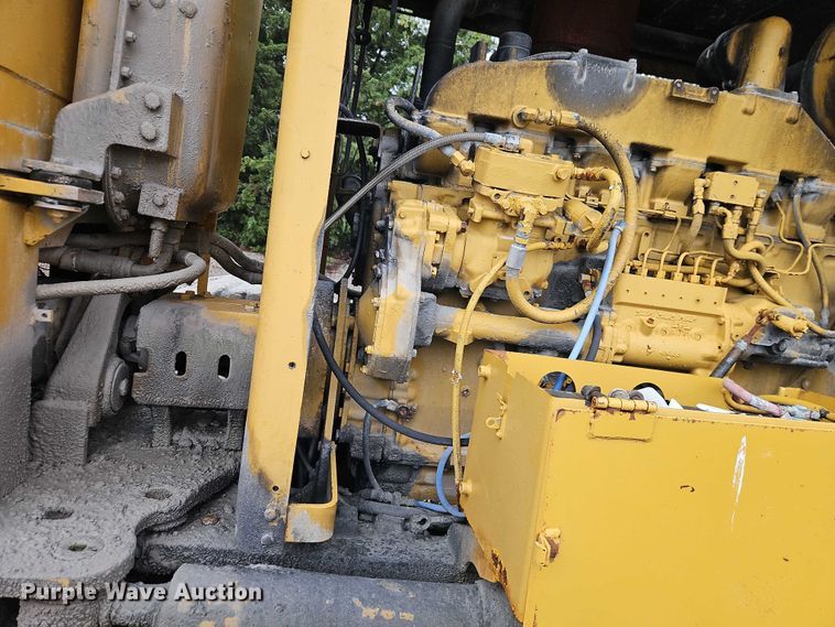 image for item EB8336 1974 Caterpillar 16G motor grader