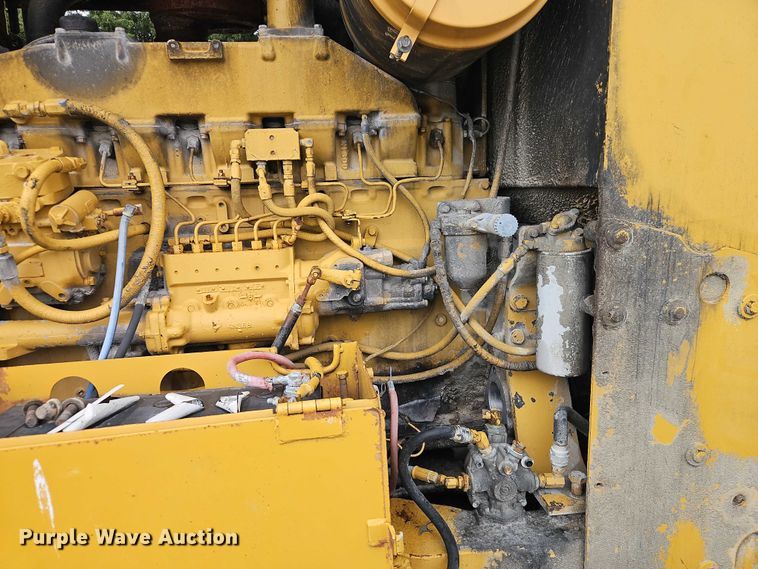 image for item EB8336 1974 Caterpillar 16G motor grader