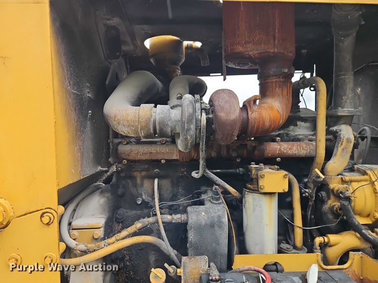 image for item EB8336 1974 Caterpillar 16G motor grader