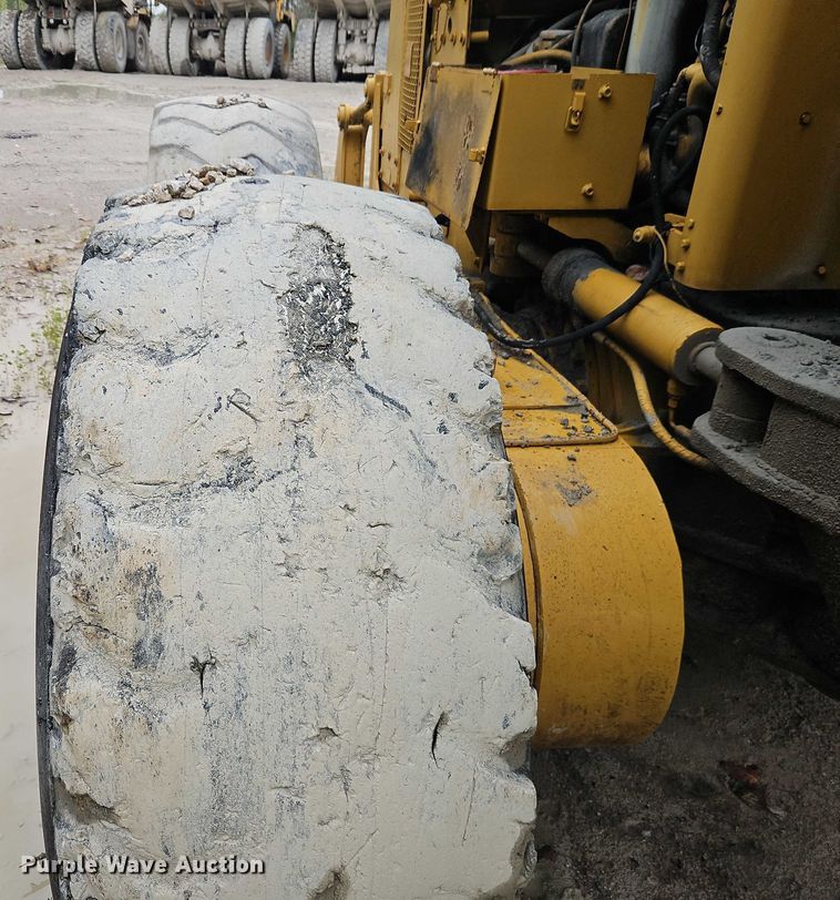 image for item EB8336 1974 Caterpillar 16G motor grader