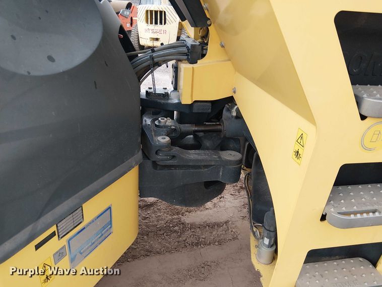 image for item EC1194 2016 Bomag BW206 AD-5 double drum vibratory roller