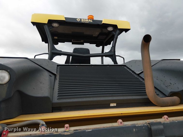 image for item EC1194 2016 Bomag BW206 AD-5 double drum vibratory roller