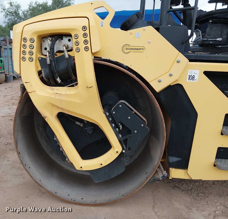 image for item EC1194 2016 Bomag BW206 AD-5 double drum vibratory roller
