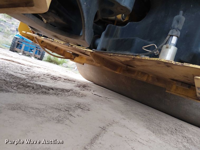 image for item EC1194 2016 Bomag BW206 AD-5 double drum vibratory roller