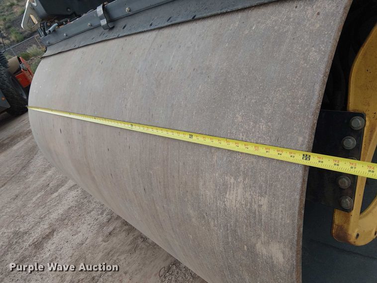 image for item EC1194 2016 Bomag BW206 AD-5 double drum vibratory roller