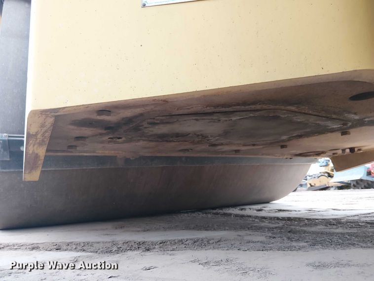 image for item EC1194 2016 Bomag BW206 AD-5 double drum vibratory roller