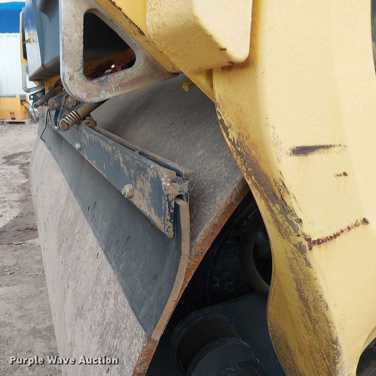 image for item EC1194 2016 Bomag BW206 AD-5 double drum vibratory roller