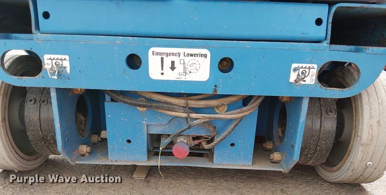 image for item EC1195 2016 Genie GR-20 vertical lift