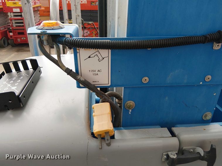 image for item EC1195 2016 Genie GR-20 vertical lift