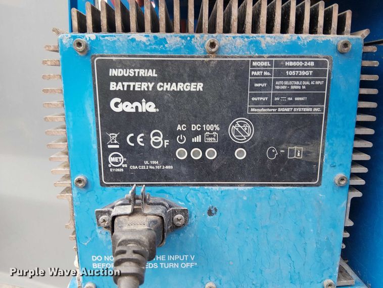 image for item EC1195 2016 Genie GR-20 vertical lift