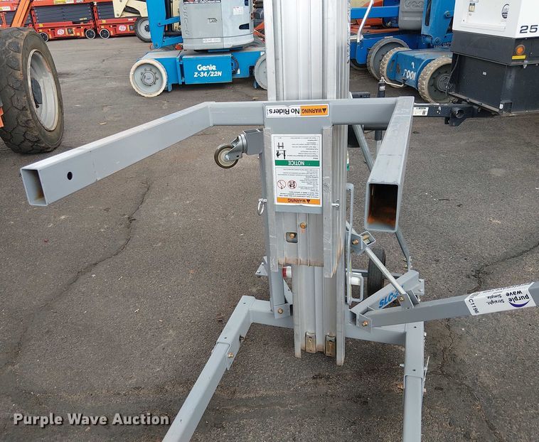 image for item EC1196 2023 Terex SLC-24 material lift