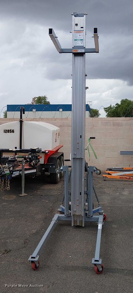 image for item EC1197 2023 Terex SLC-24 material lift