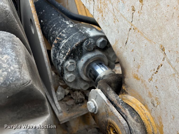 image for item EC3775 2019 Caterpillar 966M wheel loader