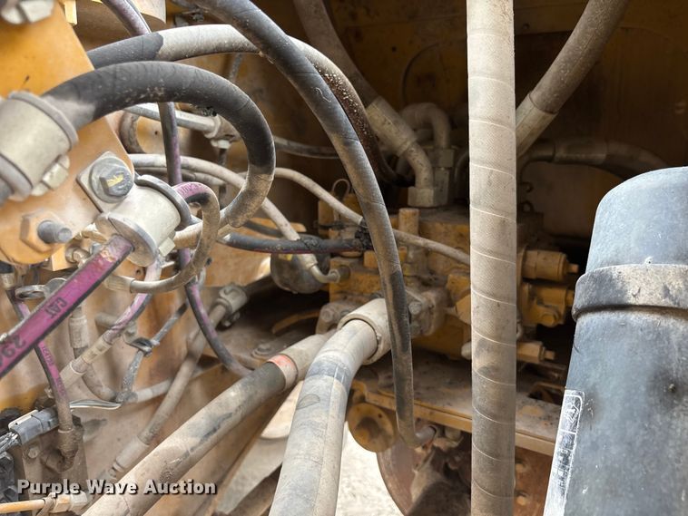 image for item EC3775 2019 Caterpillar 966M wheel loader