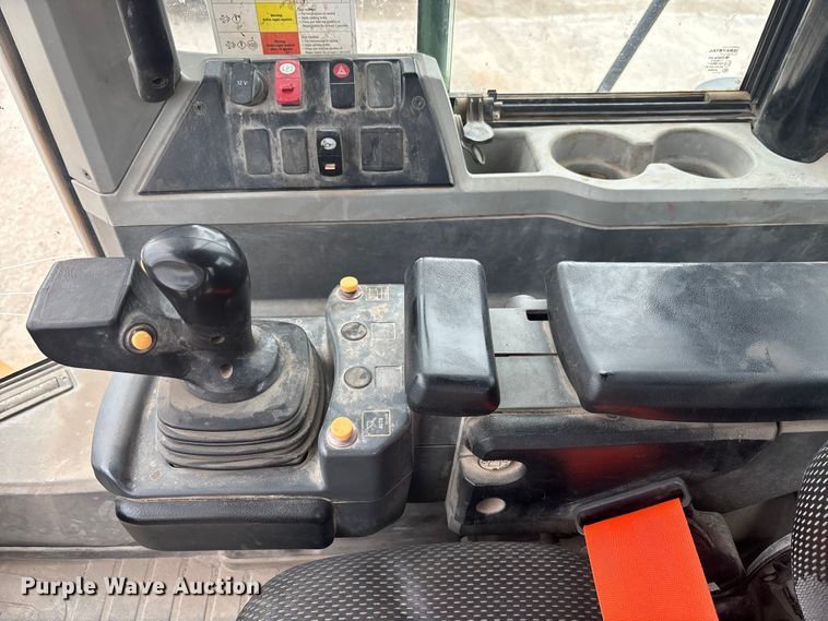 image for item EC3775 2019 Caterpillar 966M wheel loader