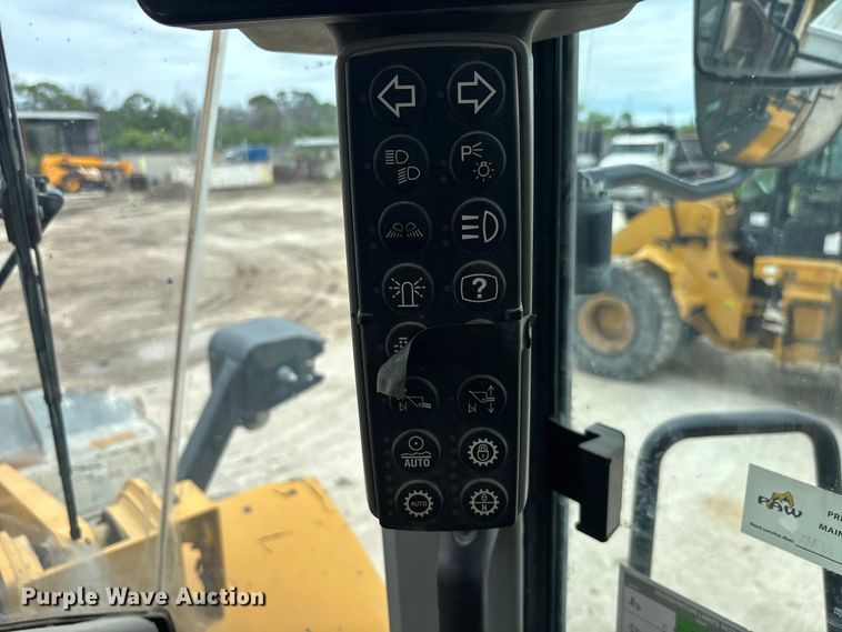 image for item EC3775 2019 Caterpillar 966M wheel loader