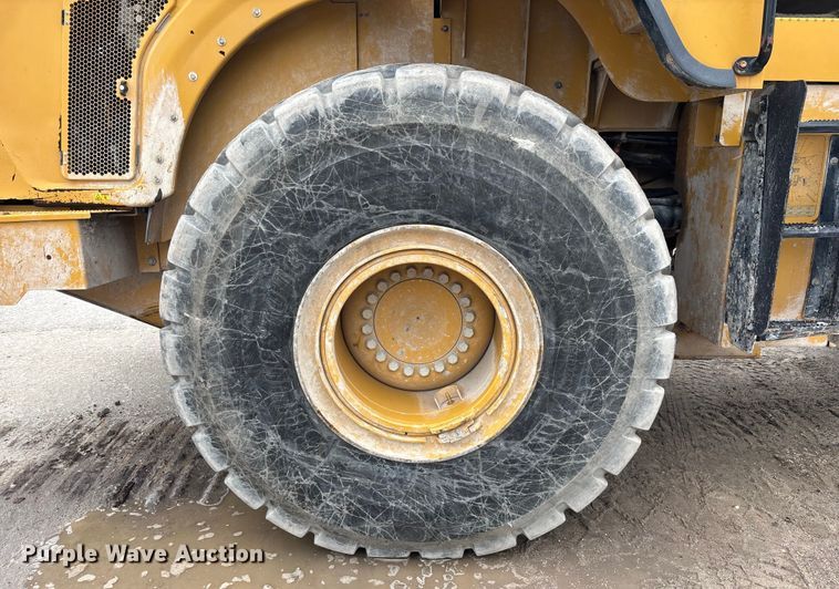 image for item EC3775 2019 Caterpillar 966M wheel loader