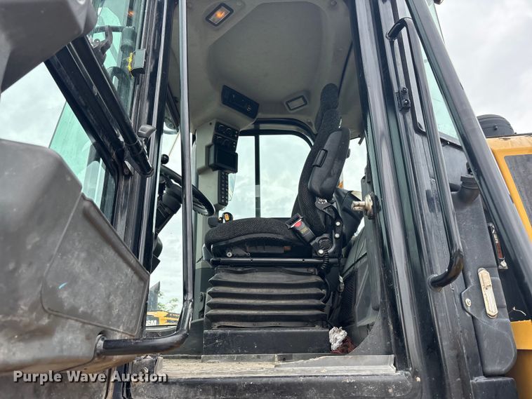 image for item EC3776 2019 Caterpillar 950M wheel loader