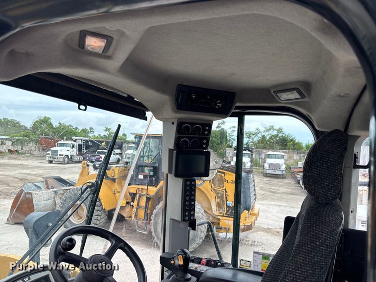 image for item EC3776 2019 Caterpillar 950M wheel loader