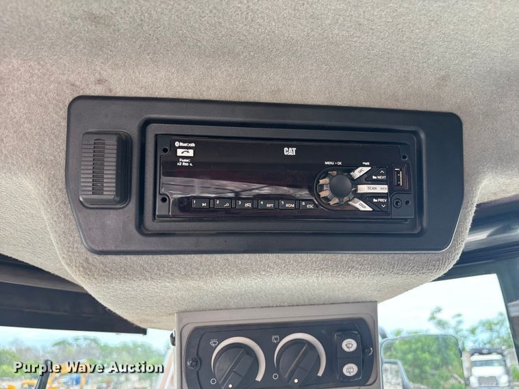 image for item EC3776 2019 Caterpillar 950M wheel loader