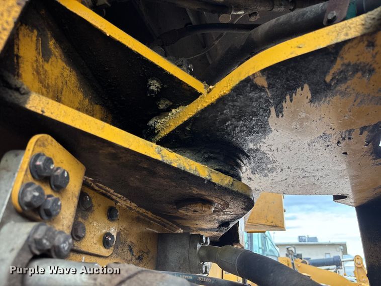 image for item EC3777 2013 Caterpillar 950K wheel loader