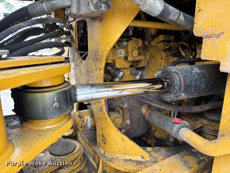 image for item EC3777 2013 Caterpillar 950K wheel loader