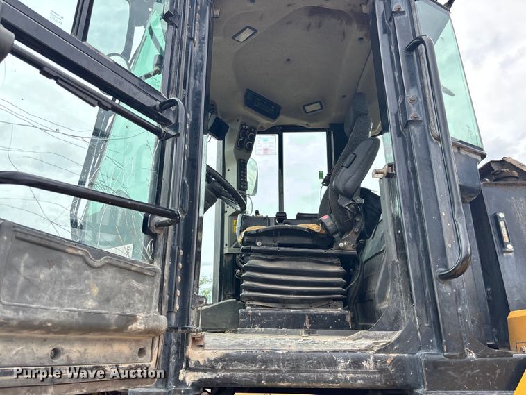image for item EC3777 2013 Caterpillar 950K wheel loader