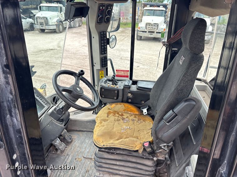 image for item EC3777 2013 Caterpillar 950K wheel loader