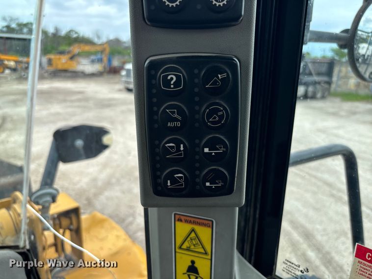 image for item EC3777 2013 Caterpillar 950K wheel loader