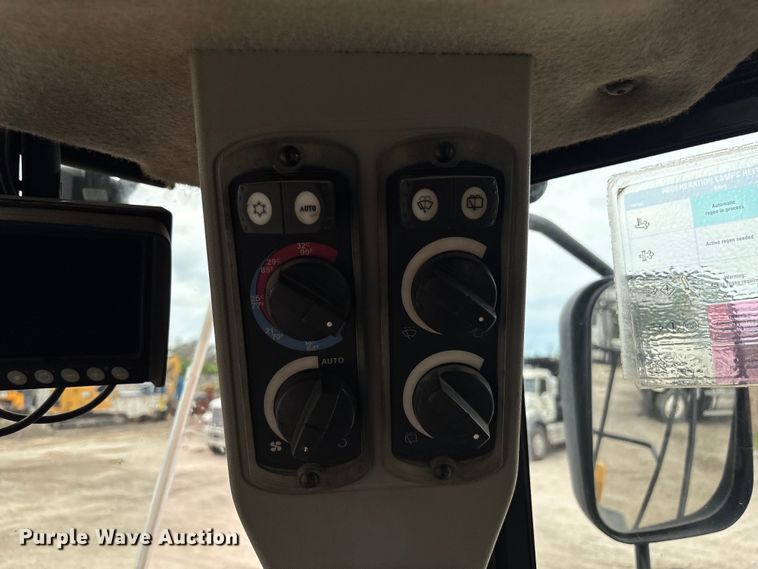 image for item EC3777 2013 Caterpillar 950K wheel loader