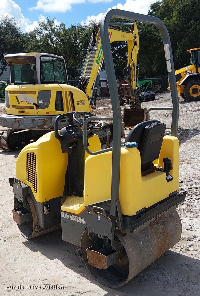 image for item EC3827 2018 Wacker Neuson RD12A double drum vibratory roller