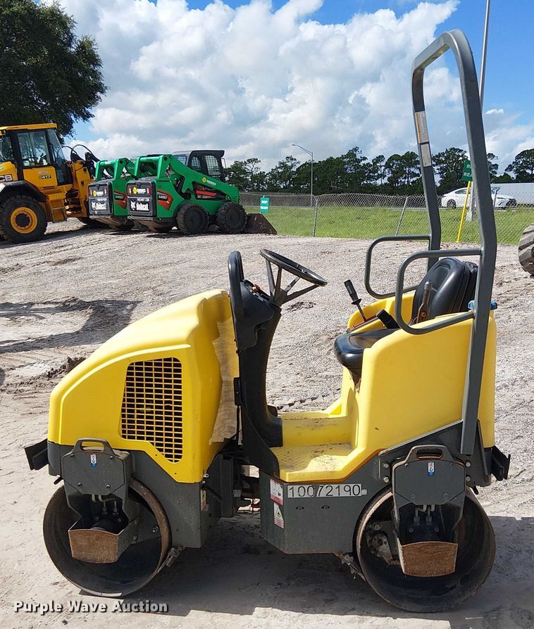 image for item EC3827 2018 Wacker Neuson RD12A double drum vibratory roller