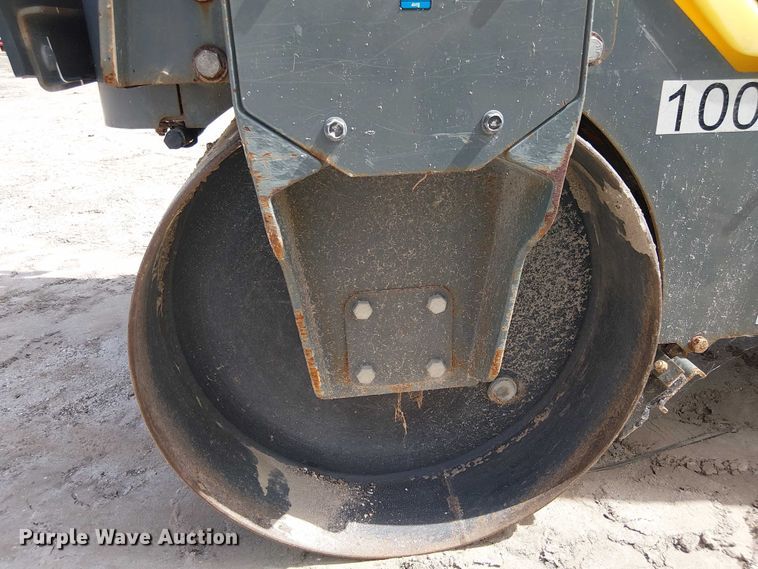 image for item EC3827 2018 Wacker Neuson RD12A double drum vibratory roller