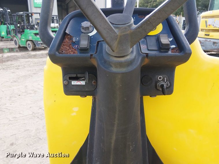 image for item EC3827 2018 Wacker Neuson RD12A double drum vibratory roller