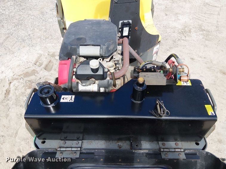 image for item EC3827 2018 Wacker Neuson RD12A double drum vibratory roller