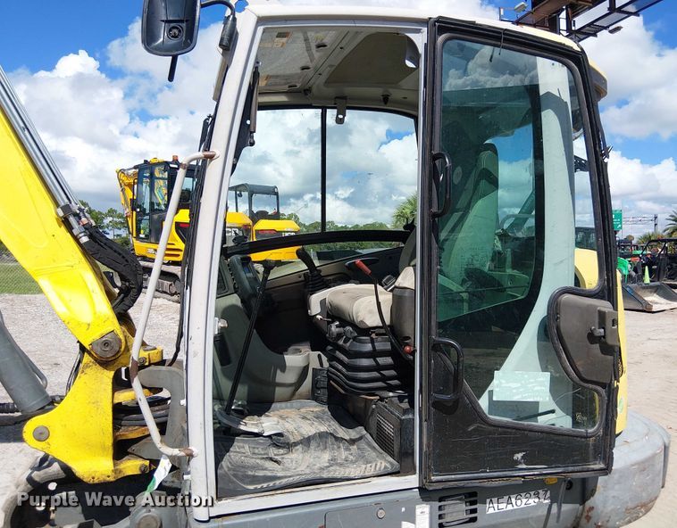 image for item EC3828 2019 Wacker Neuson ET90 mini excavator