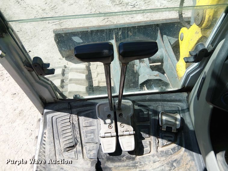 image for item EC3828 2019 Wacker Neuson ET90 mini excavator