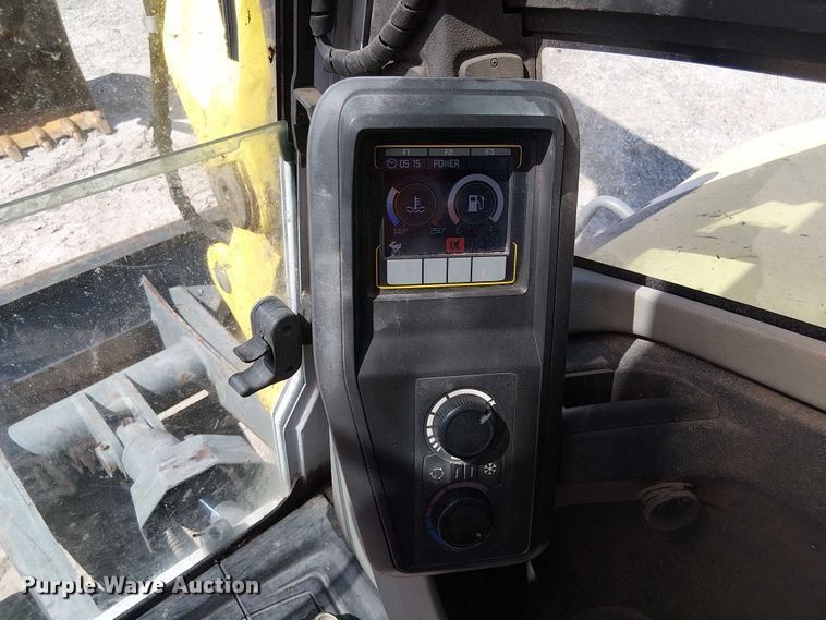 image for item EC3828 2019 Wacker Neuson ET90 mini excavator