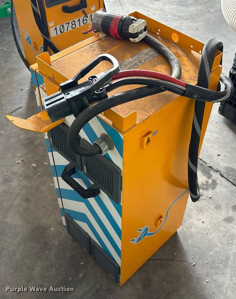 image for item EC3829 2022 JCB JCB18 forklift charger