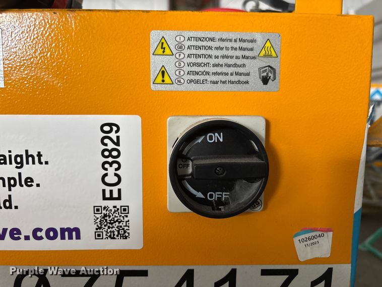 image for item EC3829 2022 JCB JCB18 forklift charger