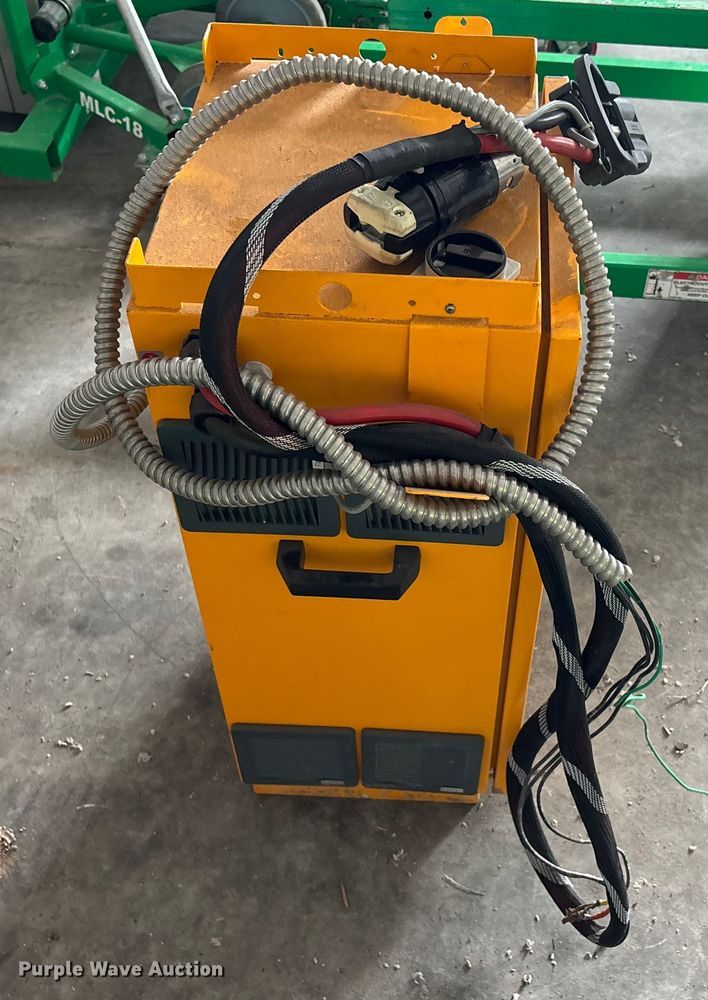 image for item EC3830 2022 JCB JCB18 forklift charger